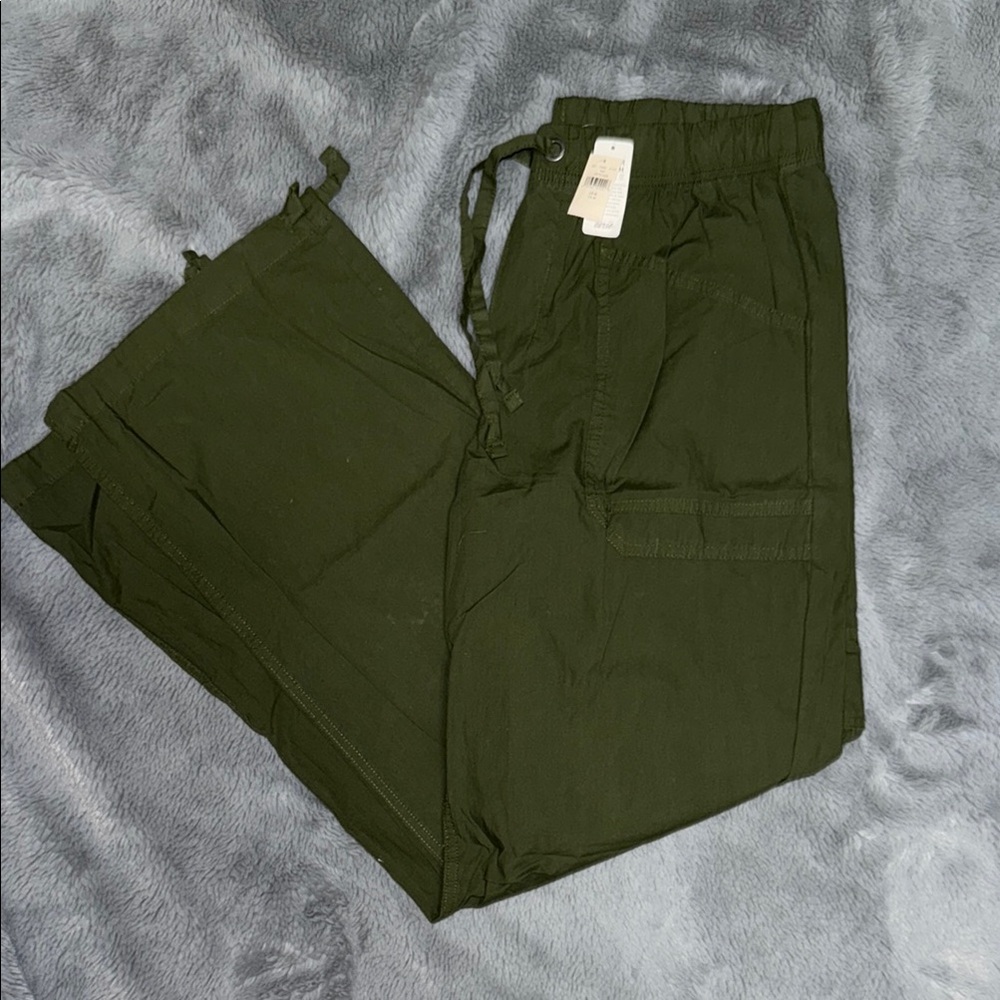 NWT Aerie Green Cargo Pants Utility Style
